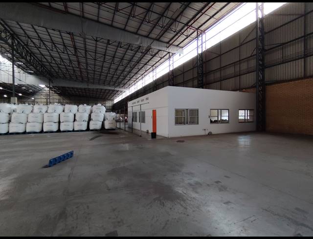 13,926M² WAREHOUSE TO LET IN GOSFORTH PARK